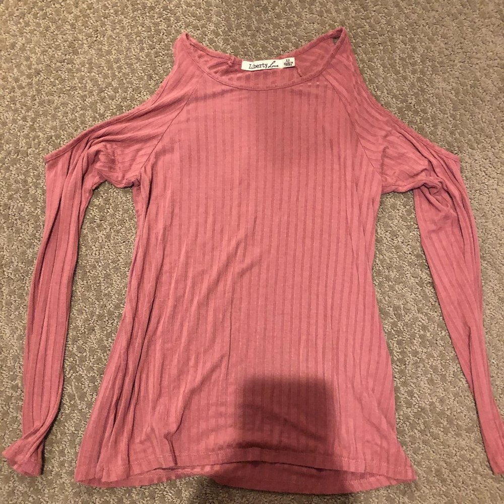 Pink top with shoulder cutout!